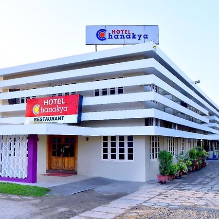 Hotel Chanakya Palakkad Buitenkant foto